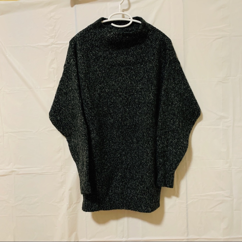 Uniqlo Oversized Sweater in Gray Size S